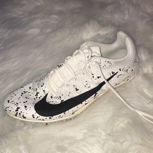 Nike spikes